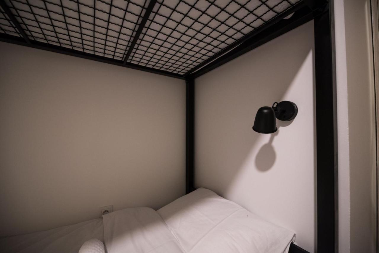 Hostel Evropa Nikšić Buitenkant foto